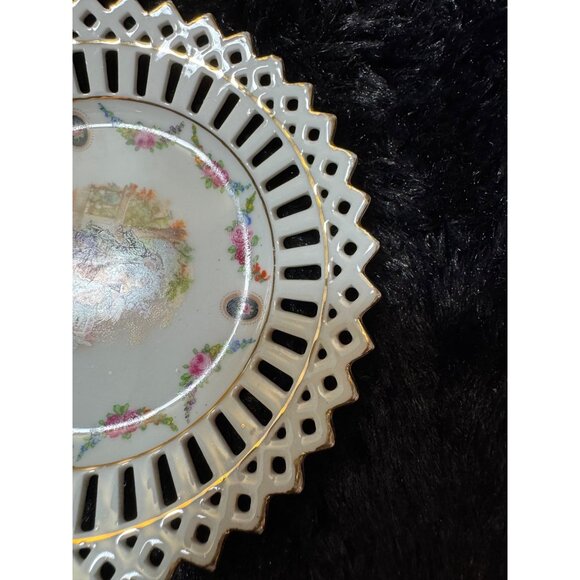 Vintage Germany Pierced Scalloped Gold Edge Lattice Porcelain Plate Rose Garland - Picture 2 of 7